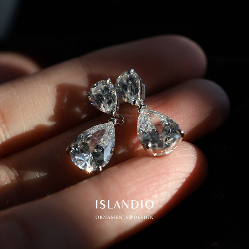 ISLANDIO轻奢爆闪水滴纯银耳钉女