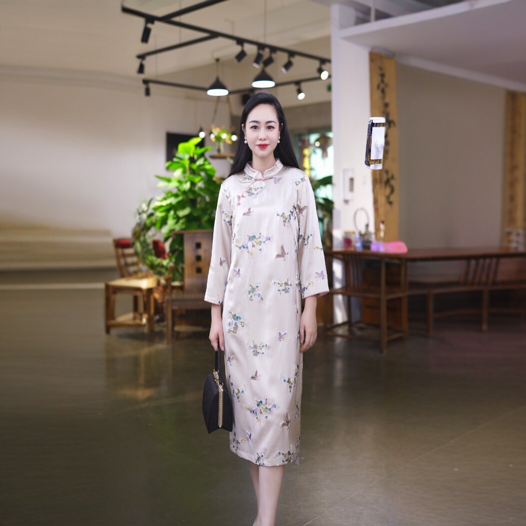 【穿搭师小鱼】 国风刺绣重缎旗旗袍