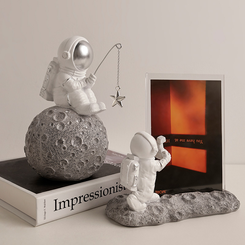 北欧宇航员收纳纸巾盒创意酒架摆件太空人客厅家居装饰品摆件软装