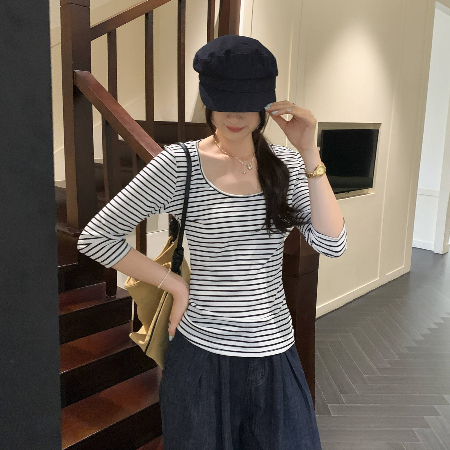 莱赛尔天丝小众设计感条纹中袖T恤女夏季单穿高级感chic别致上衣