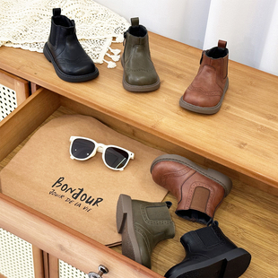 儿童复古真皮马丁靴2024秋冬女童靴子男童小皮靴中小童英伦风短靴