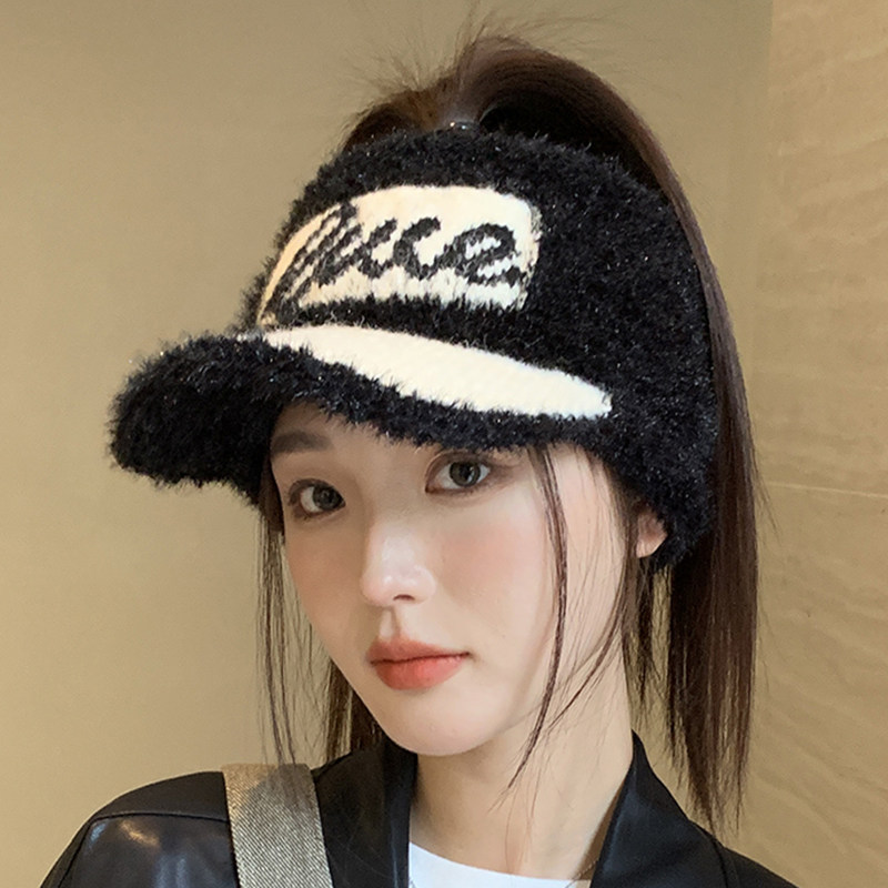 韩版针织刺绣毛线帽子女字母空顶帽冬季加厚保暖鸭舌帽护耳棒球帽
