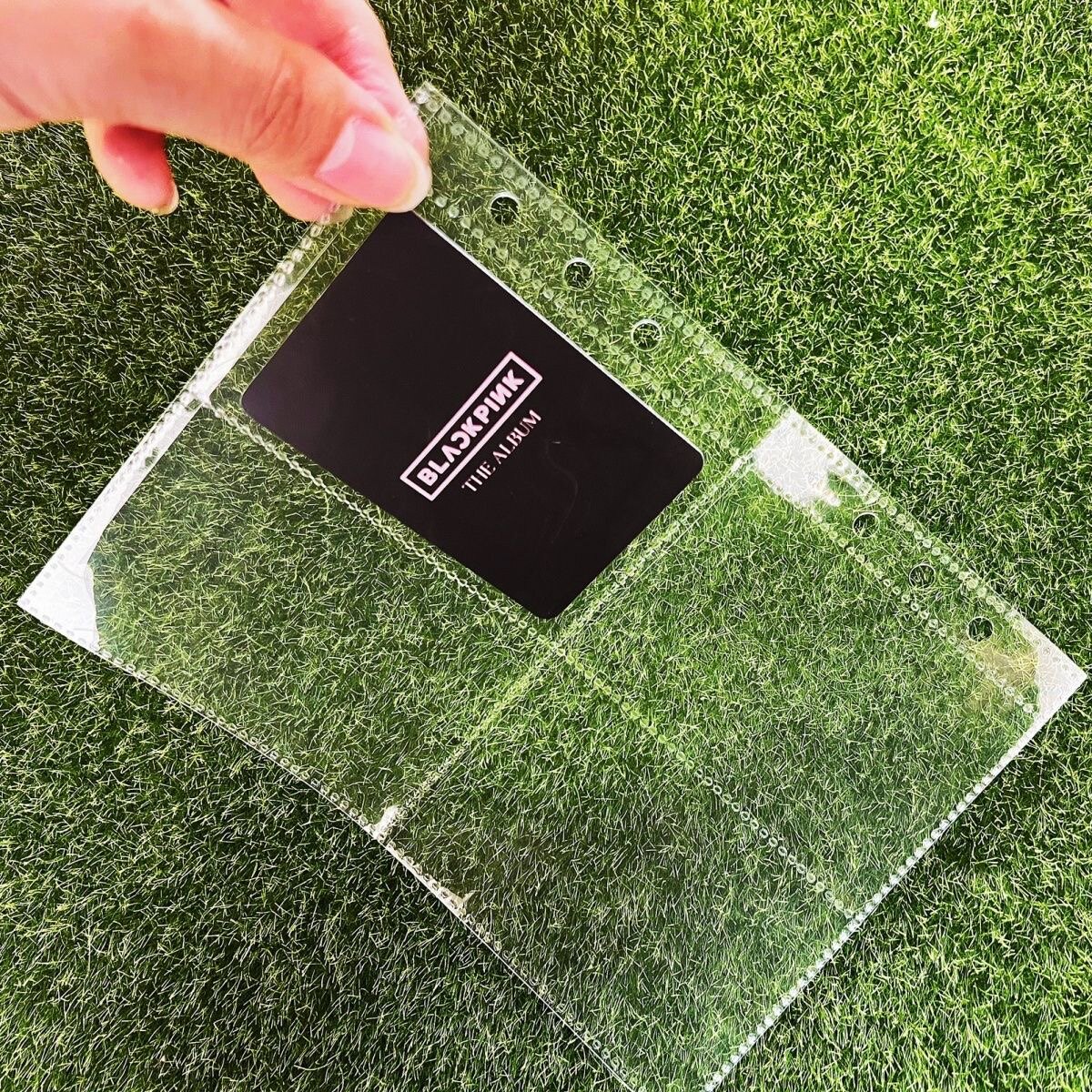 9개의 정사각형 그리드가 있는 4개의 정사각형 그리드 카드북 콤팩트하고 두꺼운 소형 카드 초투명 2개 구멍 20개 와이어 및 3개 구멍이 있는 3인치 베젤