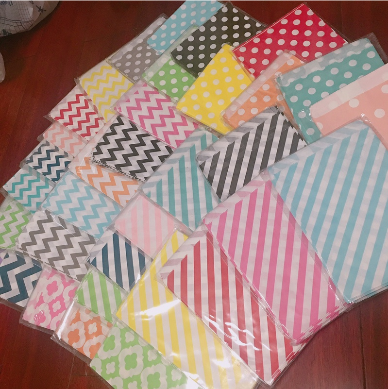 油纸包装袋防油小纸袋创意彩色波浪纹餐饮纸袋一次性食品纸袋12只,厨房/烹饪用具,点心包装盒/包装袋,淘宝优惠券,粉丝福利购,淘宝优惠卷