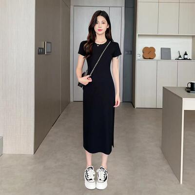 黑色短袖洋装女夏2025新款气质休闲 长裙收腰显瘦开 叉包臀小黑裙
