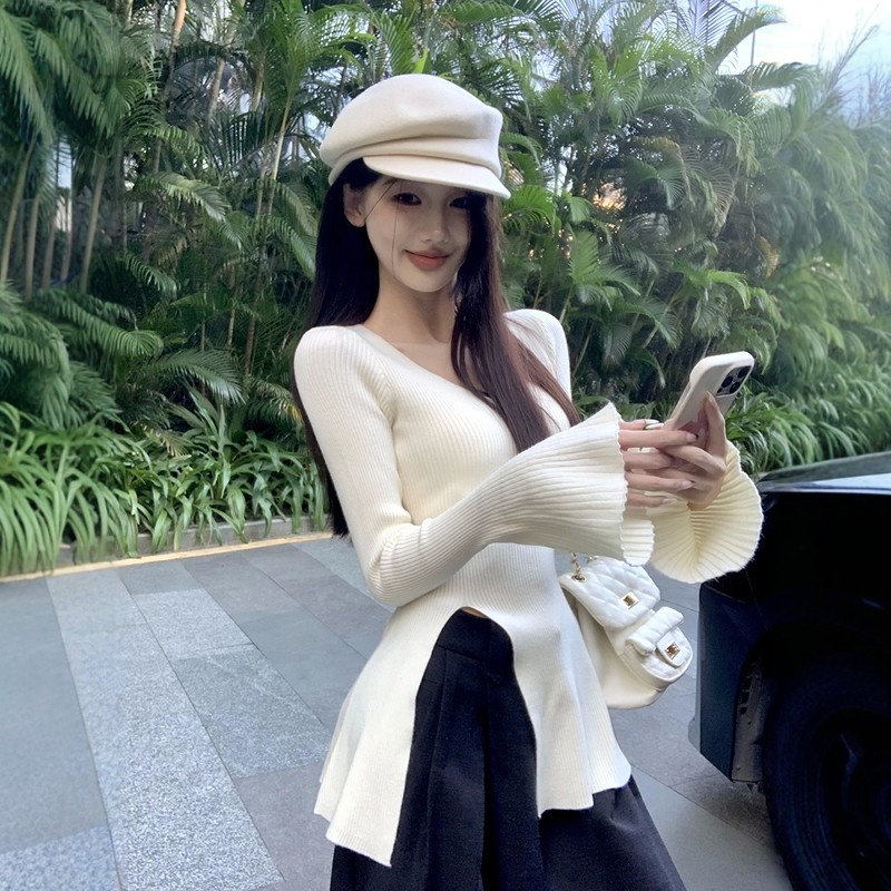 白色中长款打底衫女秋装内搭遮屁股修身上衣纯欲高级感穿搭鲨鱼裤