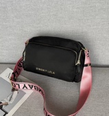 西班牙单肩带包BIMBA 相机包字母斜挎女士女包 新款 LOLA2021夏季