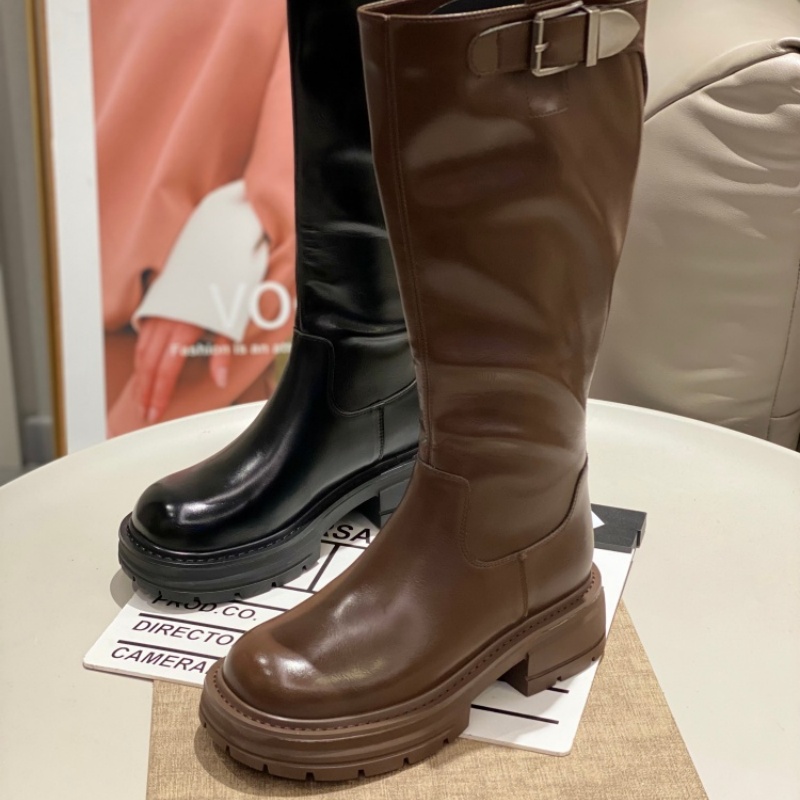 无注册商标2025年新款时尚休闲鞋