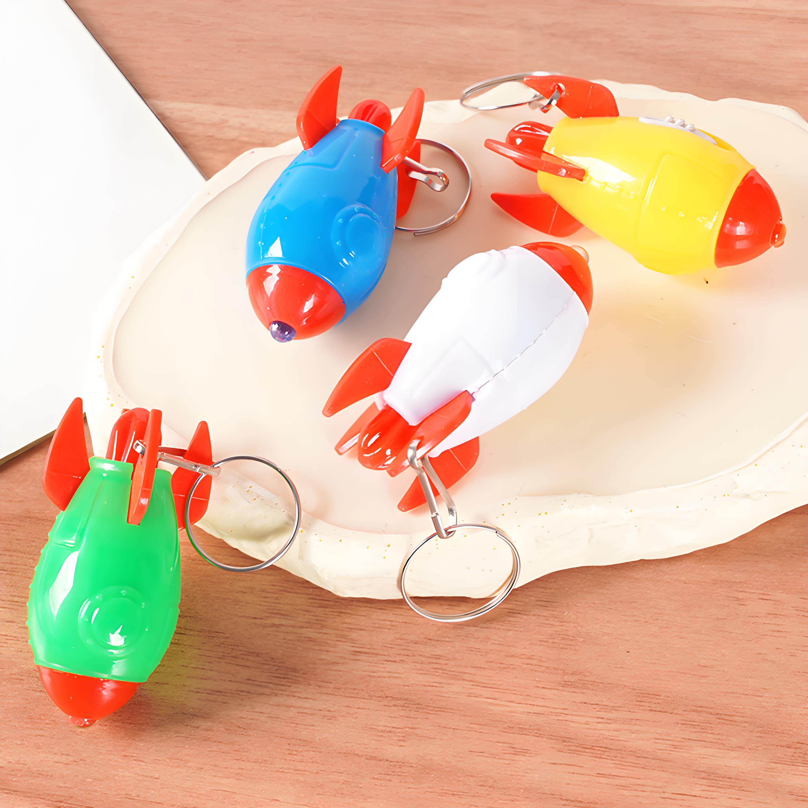 迷你电筒便携式梅花型小手电钥匙扣LED发光验钞灯科教实验礼物品