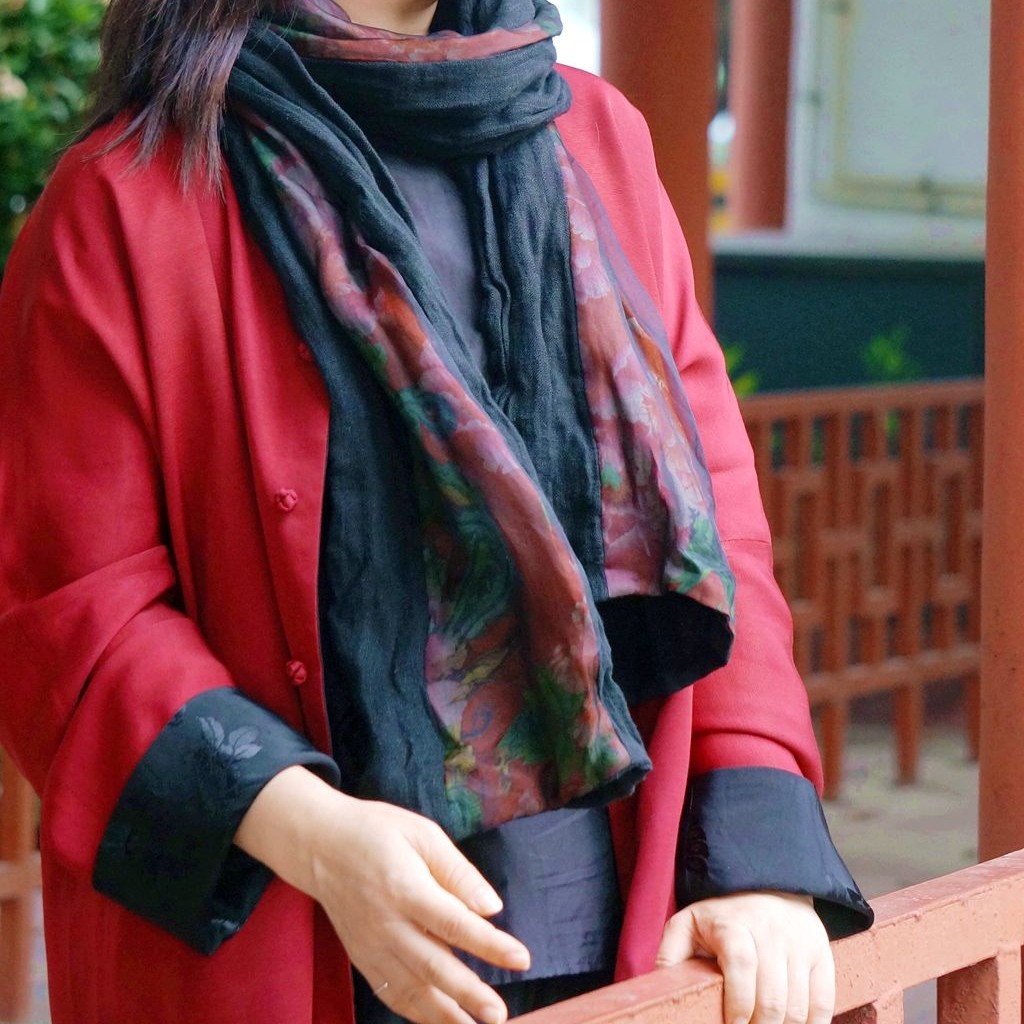 滟滟柜中缘原创黑色拼紅花欧根纱稀疏麻复古文艺民族风围巾女秋,服饰配件/皮带/帽子/围巾,围巾/丝巾/披肩,淘宝优惠券,粉丝福利购,淘宝优惠卷