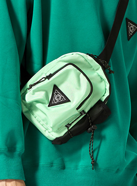 TRIP&CO 户外登山多功能胸包露营系列涤纶防水出差旅游单肩斜挎包