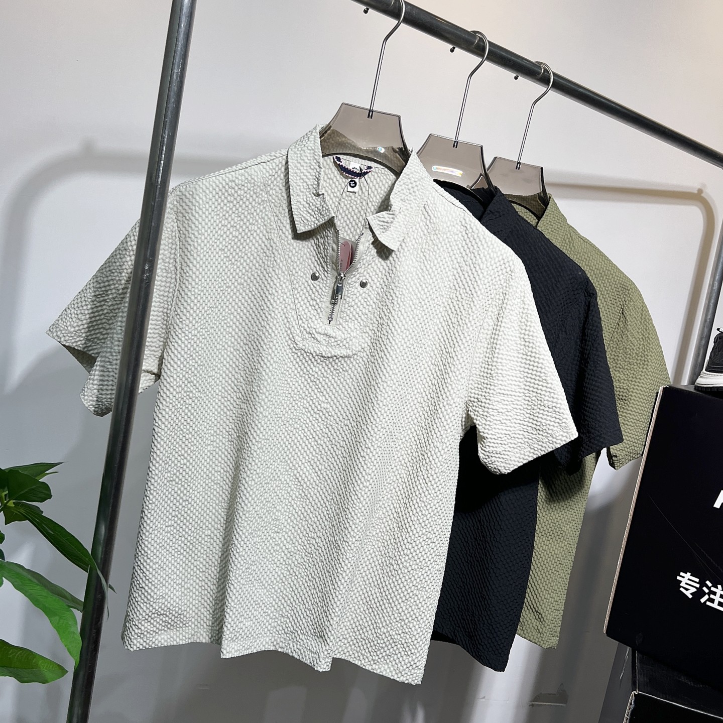 穿搭利器！3D泡泡纱肌理高端夏季男女情侣款休闲百搭短袖Tpolo衫