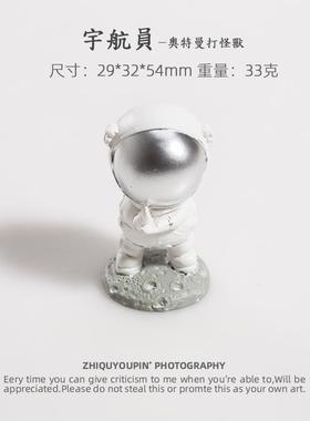 宇航员太空人桌面摆件