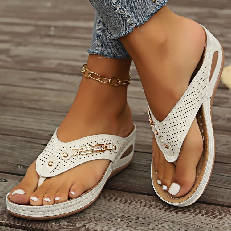 2025 plus size beach waterproof platform toe clip sandals
