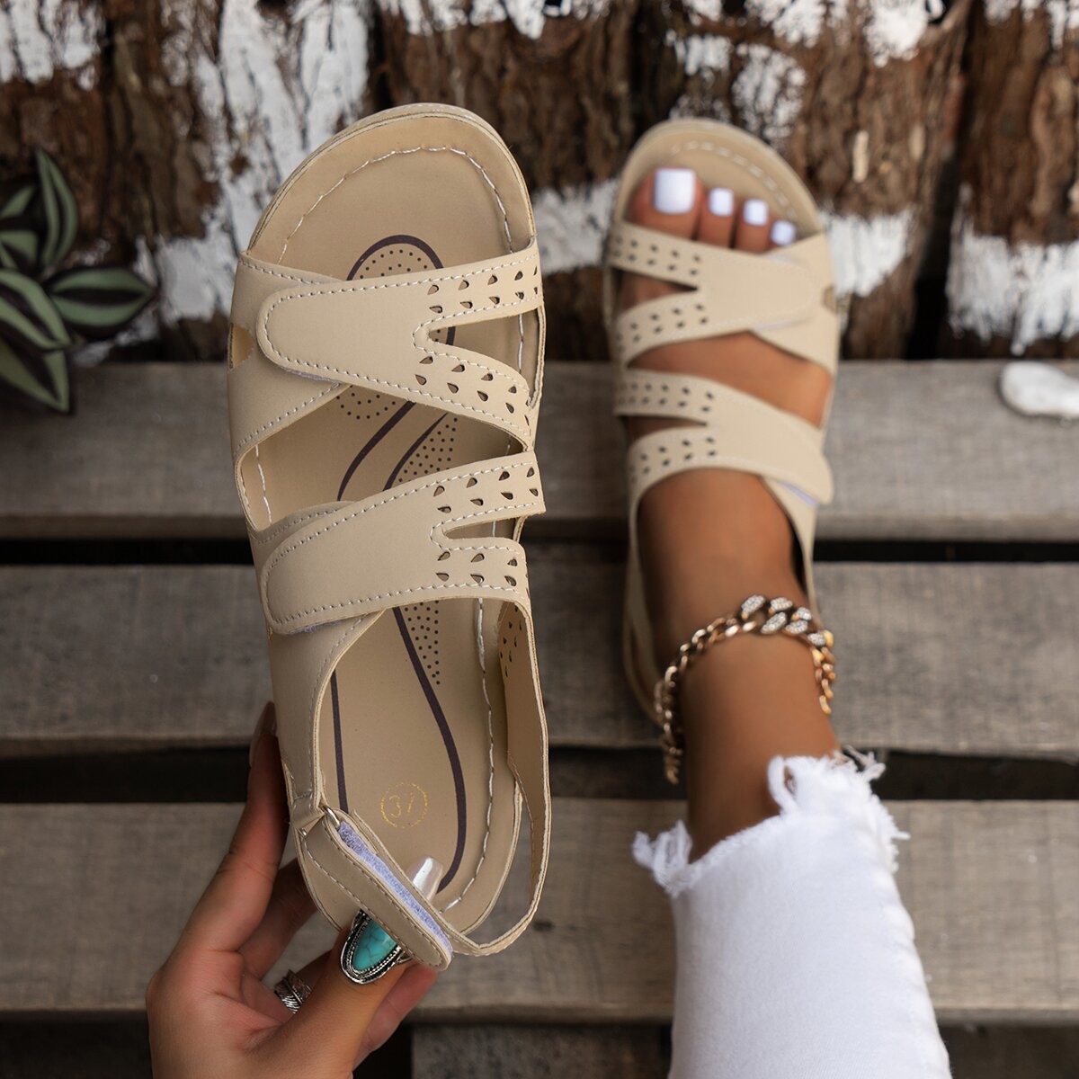 2025 hollow wedge solid color breathable open toe sandals