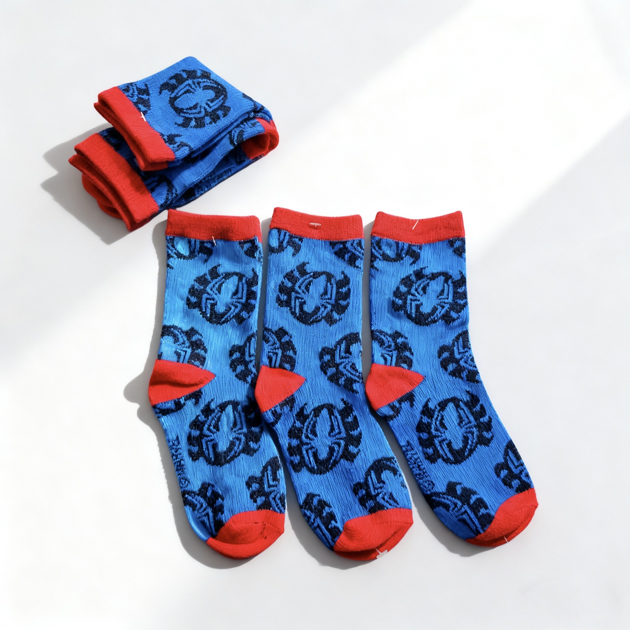 儿童袜子0-16岁条彩几何中筒卡通舒适透气吸汗防臭可爱清仓单双