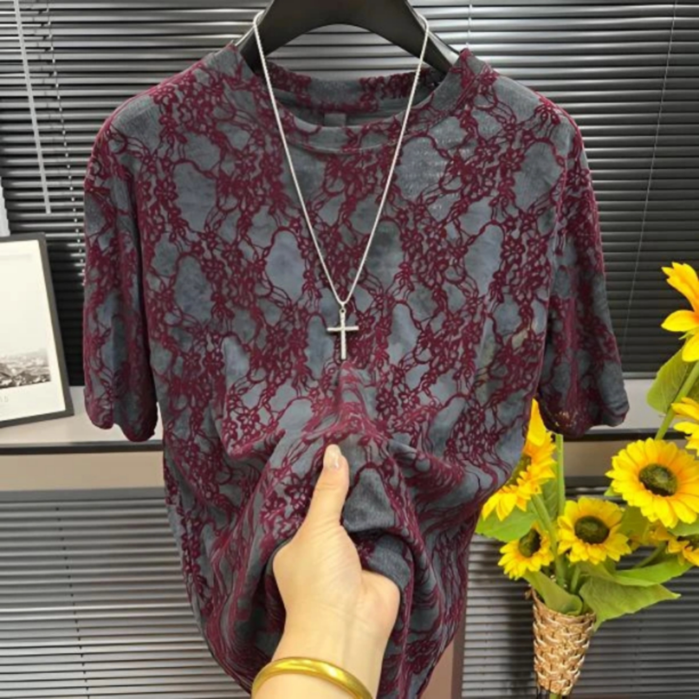 2026春季新款老钱风极简男士圆领短袖T恤酒红色休闲百搭时尚潮流