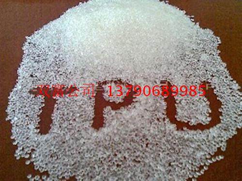 适用于注射、挤出和吹塑成型的高机械强度牌号。在挤出成型中，即便成型时间很长， 不会出现结晶现象。主要应用 电缆套塑、织物涂覆、表带、脚轮、鞋跟、气动管和波纹管等耐磨制品。欢迎新老客户来人、来电洽谈： 订购电话 ：13790689985 0769-87709829 联系人 吕小姐