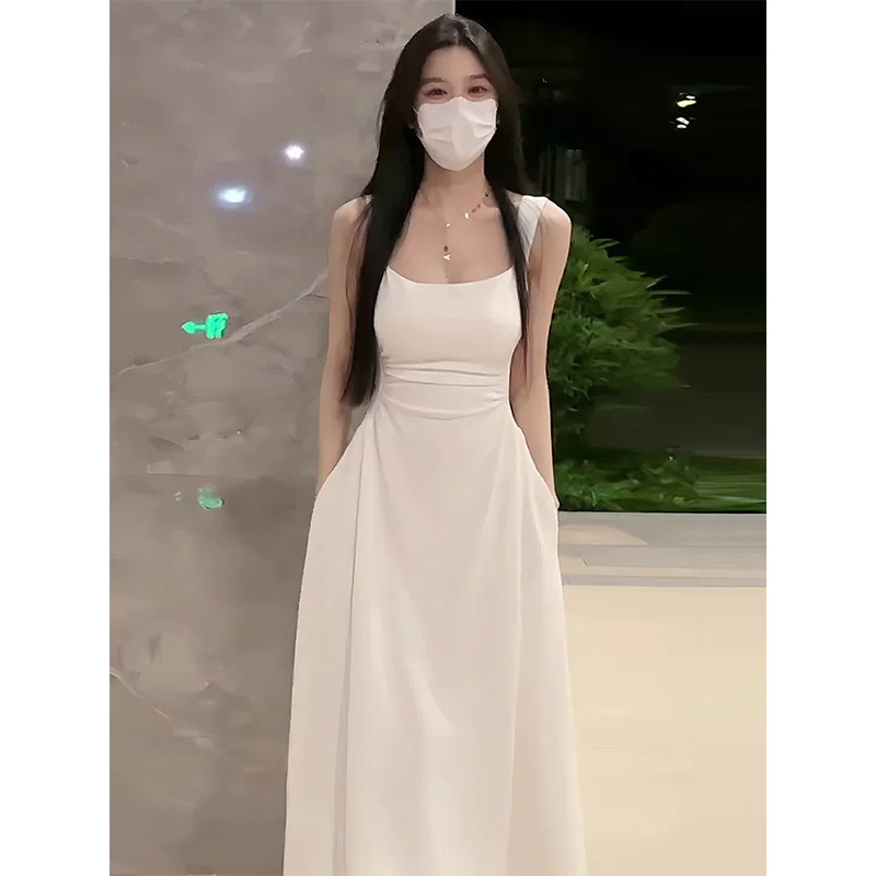 法式茶歇白色吊带连衣裙女春夏2026新款方领褶皱气质收腰显瘦长裙,女装/女士精品,大码连衣裙,淘宝优惠券,粉丝福利购,淘宝优惠卷