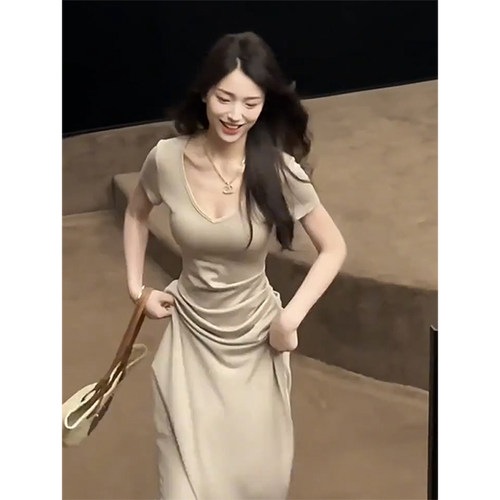 V领收腰垂坠感连衣裙女长裙