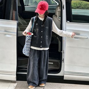 女童秋装套装2026新款儿童春秋时髦洋气大童毛衣马甲格子裤两件套