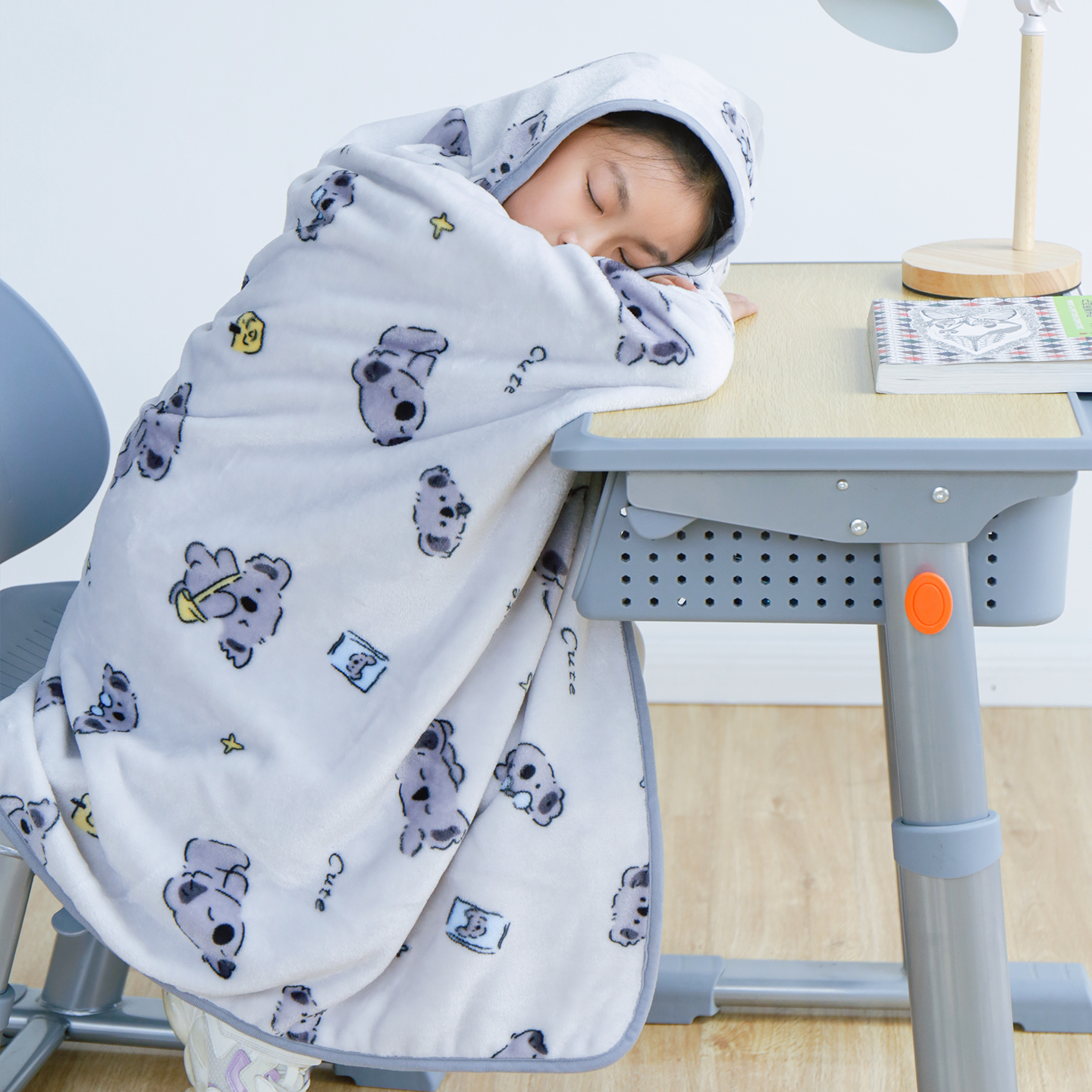 呼呼熊小学生教室午睡毯