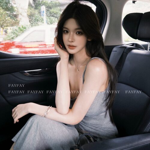 FAY【云感素灰】纯欲风休闲显锁骨大U背显瘦吊带包臀中长款裙子