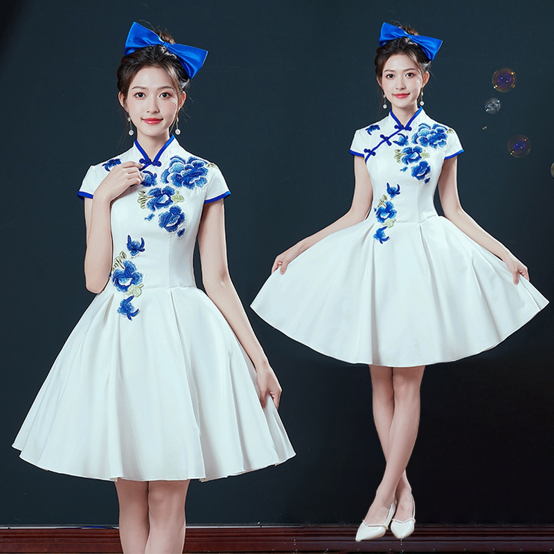 大合唱团红歌比赛服装女诗歌朗诵演出服现代舞歌伴舞开场舞连衣裙图片