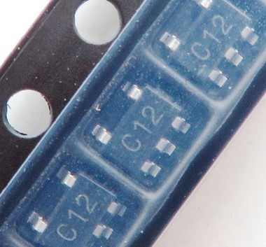 LMV331M5X/NOPB 丝印C12 SOT23-5 LMV331电压比较器芯片 全新原装