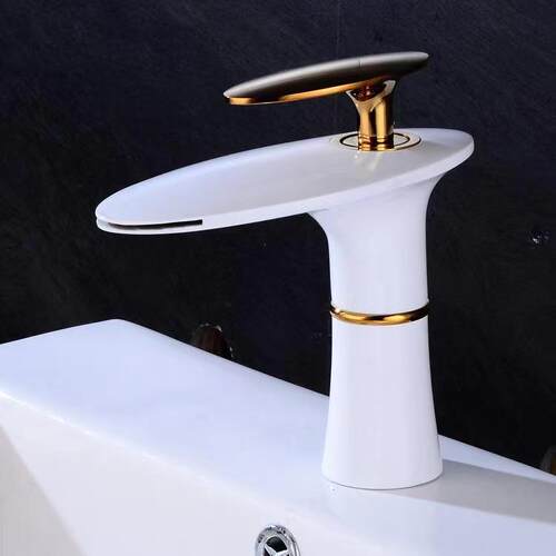 黄铜加厚艺术设计云朵冷热水龙头