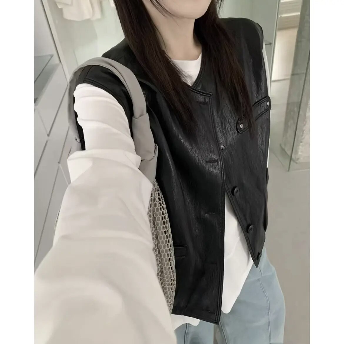 韩系定制黑色皮质马甲外套女春秋季新款气质无袖坎肩背心百搭上衣