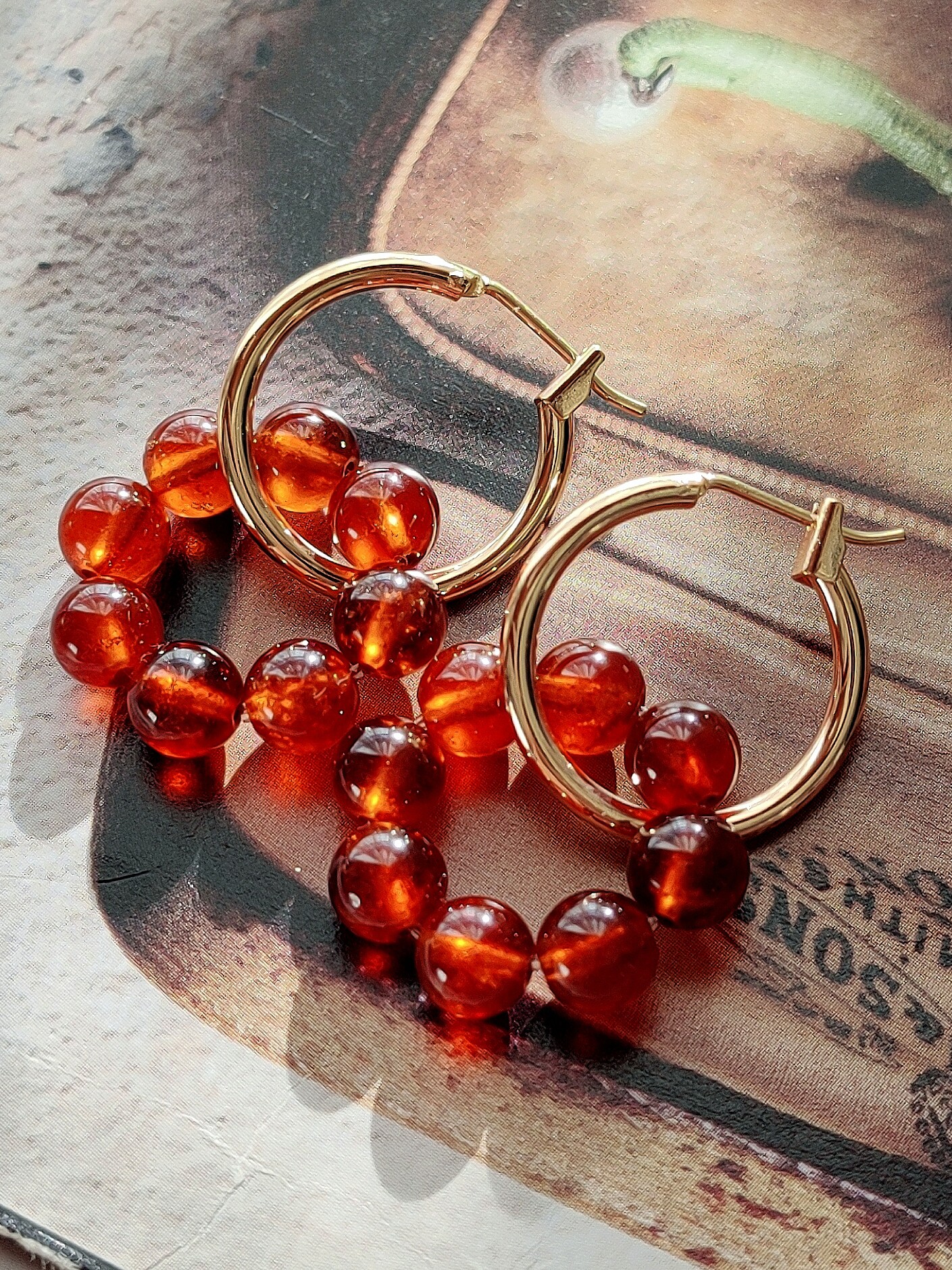 천연 오렌지 레드 가닛 귀걸이 판타 크리스탈 스위트 귀걸이 가벼운 럭셔리 패셔너블하고 심플하고 고급스러운 귀걸이