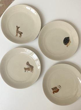 美单高货World Market陶瓷浮雕小动物盘子釉下彩点心盘子吐骨碟