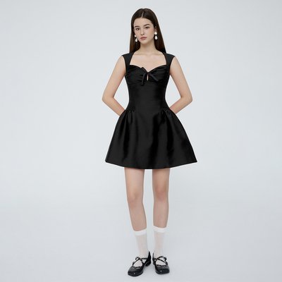 复古方领蝴蝶结收腰无袖连衣裙