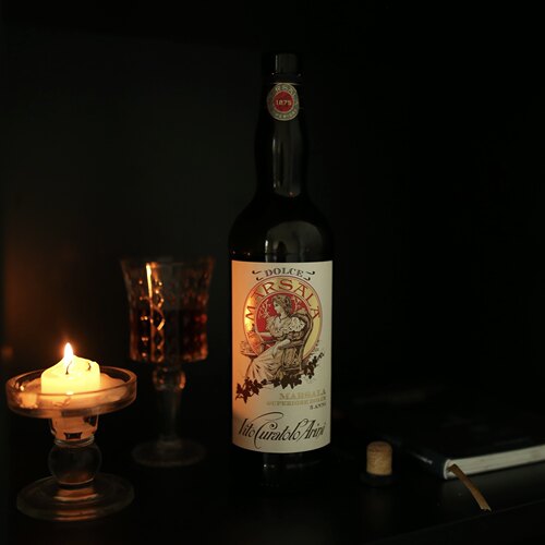 意大利马萨拉加强型甜红葡萄酒