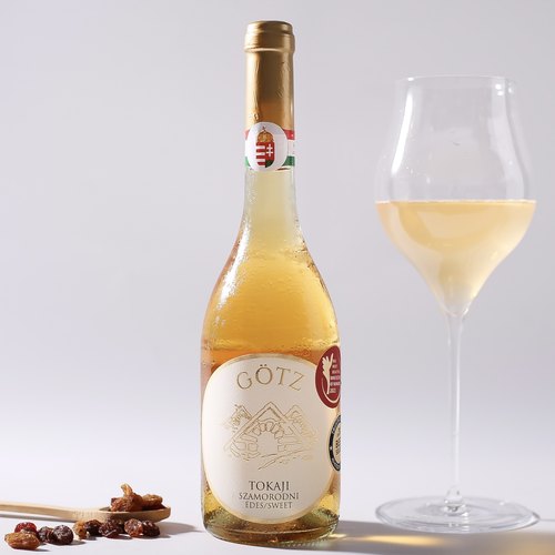 浓郁香甜且不过分甜腻 格茨托卡伊萨摩罗德尼甜白贵腐葡萄酒 13度