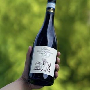 黑李子淡淡巧克力 顺滑 意大利布兰达农神干红葡萄酒凌晨零晨酒铺