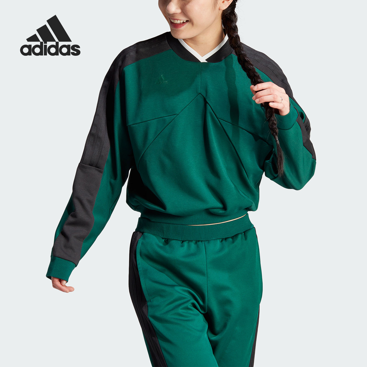 阿迪达斯女子运动卫衣