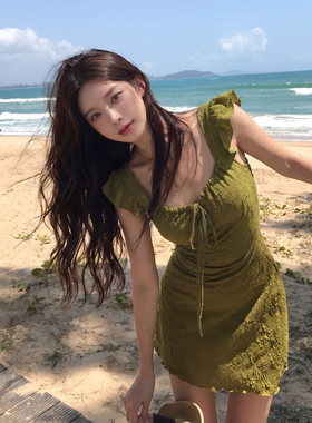 alex stevens设计感蕾丝小飞袖吊带连衣裙女夏季修身显瘦短款裙子