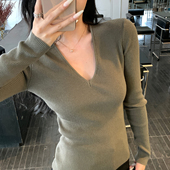 显瘦打底衫 alex 内搭上衣 女秋冬季 修身 stevens纯色V领长袖 针织衫