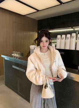 alex stevens奶fufu～短款羊羔毛外套女冬季连帽毛绒加厚毛毛外套