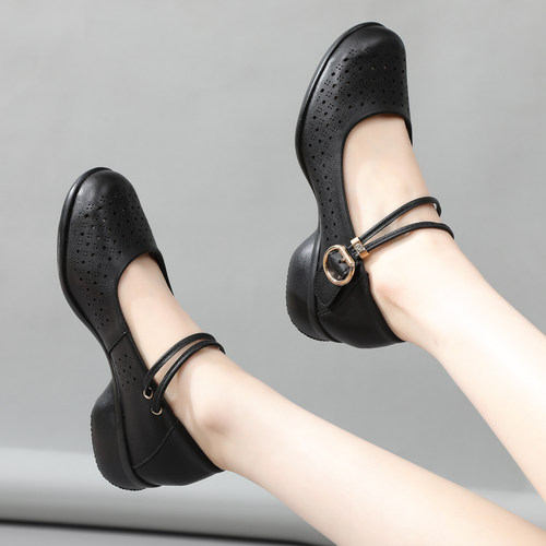 真皮广场舞鞋女夏季外穿镂空透气软底舒适跳舞鞋妈妈鞋成人舞蹈鞋