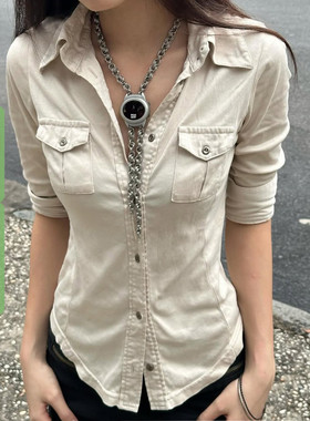 WEEKEEP 纯色工装风口袋翻领排扣五分袖衬衫女百搭修身显瘦上衣