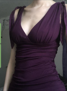 WEEKEEP 辣妹性感紫色交叉V领胸型绑带吊带背心褶皱收腰显瘦上衣