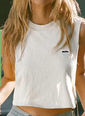 WEEKEEP 美式街头辣妹圆领短款无袖背心百搭宽松显瘦外穿上衣跳舞