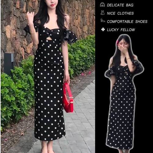甜美复古波点一字肩连衣裙女夏季高级感气质收腰显瘦露肩吊带长裙