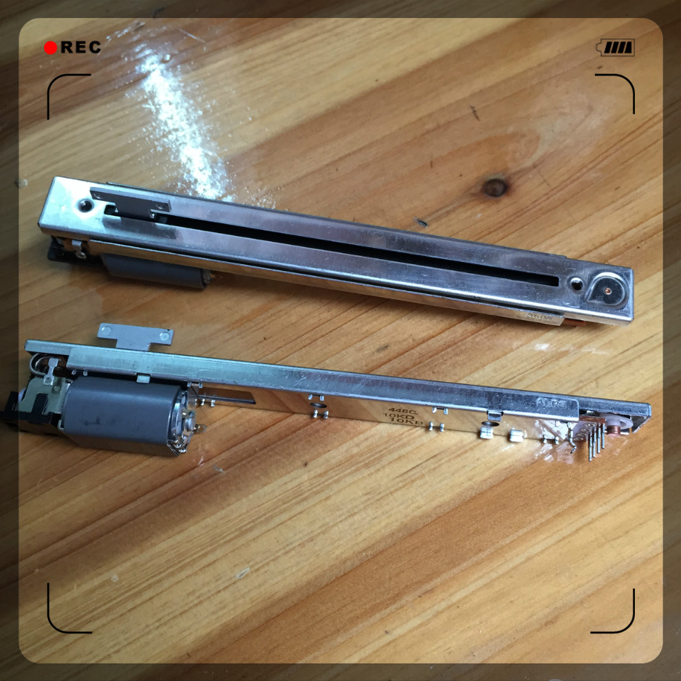 ALPS雅马哈DJ调音台推子RSA0N11M9A0滑动马达N变频电位器B10K|msdalam kategori Aksesori Digital 3C, pasaran komponen elektronik, komponen elektronik, potensiometer - dari Buy2taobao.com untuk memberikan perkhidmatan ejen Taobao profesional membeli