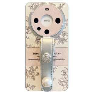 适用华为Mate80ProMax手机壳全包镜头mate70pro+复古素描mate60pro皮质立体mate50山茶花腕带mate40pro防摔女