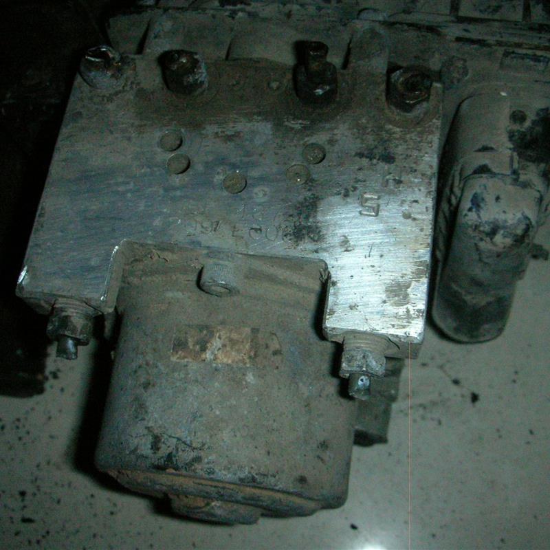 适用于马自达6轿跑马6M6 奔腾B70 刹车ABS泵总成 泵体电脑板GJ6E