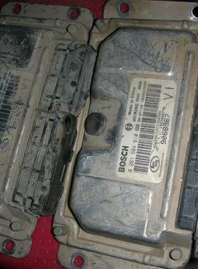 老款 帕萨特 B5 1.8T 2.0 发动机电脑版3B0907551BS原厂拆车件